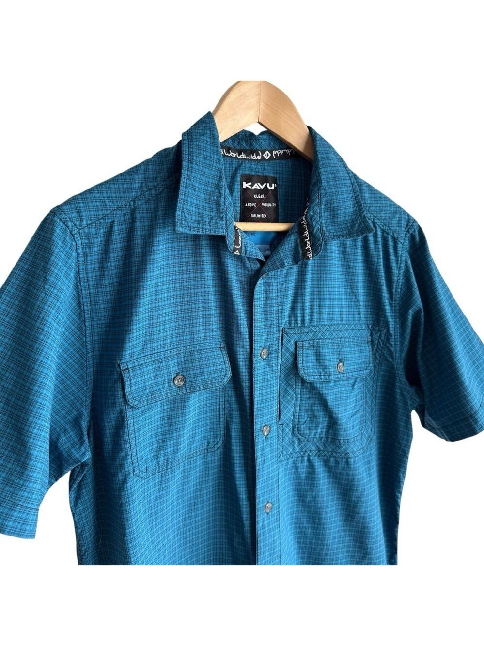 Kavu Short Sleeve Button Down Shirt Mens M Blue Plaid 100% Nylon Outdoor EUC